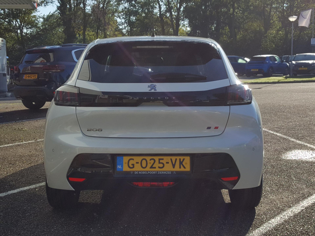Peugeot 208 allure 1.2 pt-100pk navigatie | 3d-cockpit | cruise & climate |