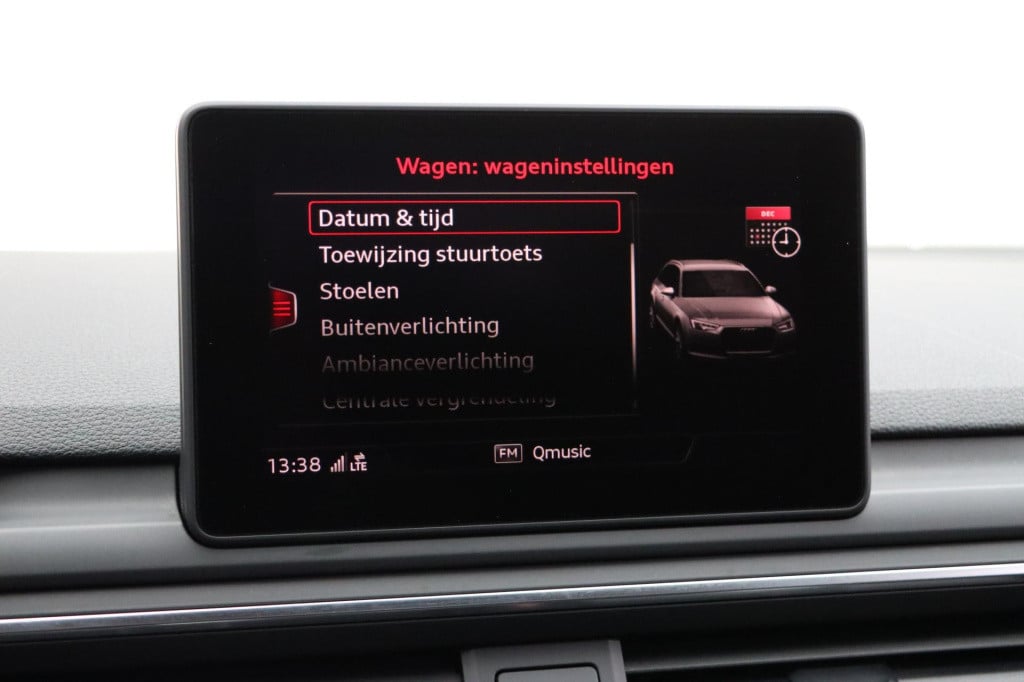 Audi A4 avant 35 tfsi s line black edition 150pk s-tronic