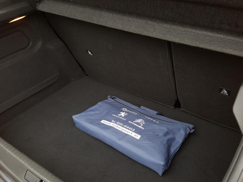 Peugeot 208 gt 1.2 puretech 100pk (vol)automaat (eat8) | navigatie 3d cockp