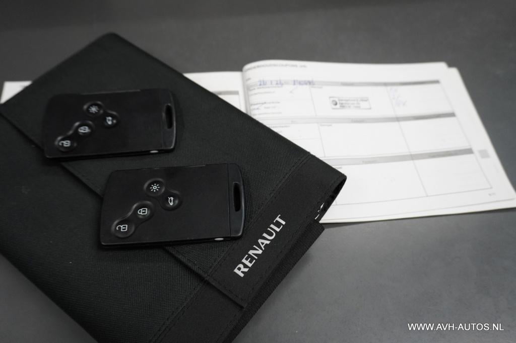 Renault Captur 1.2 tce helly hansen automaat