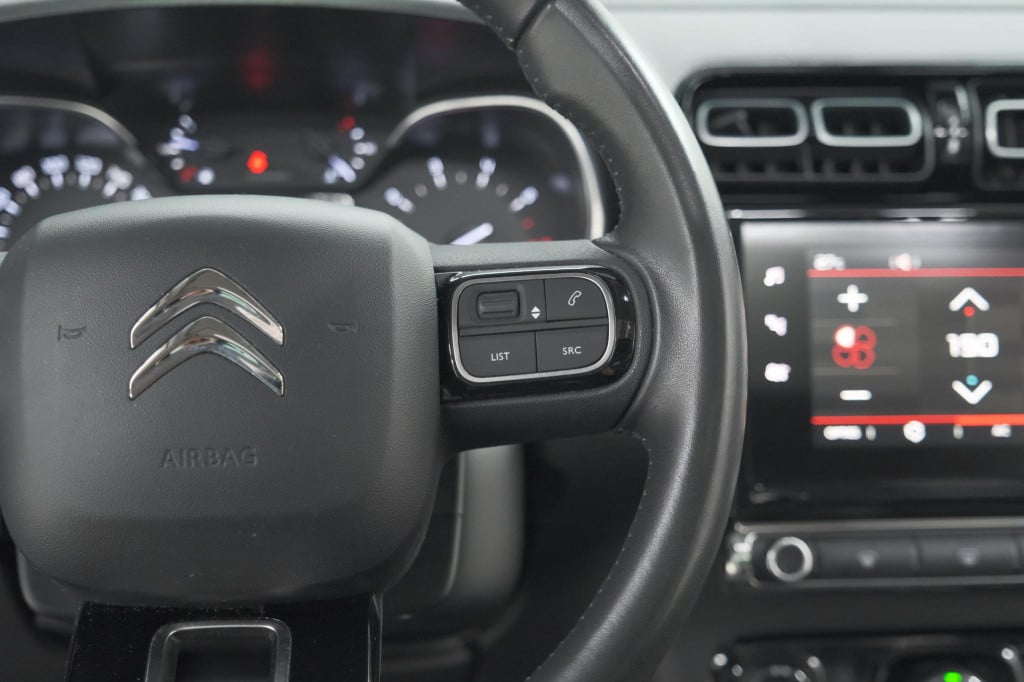 Citroen C3 Aircross puretech 110 eat6 shine | trekhaak | panoramadak | head