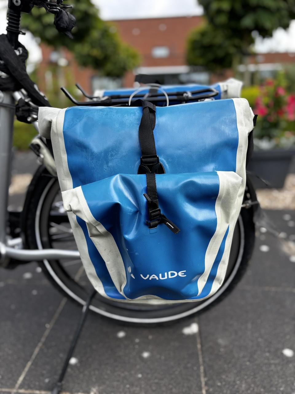 VAUDE AQUA Plus Back single (25,5L) grijs-blauw.