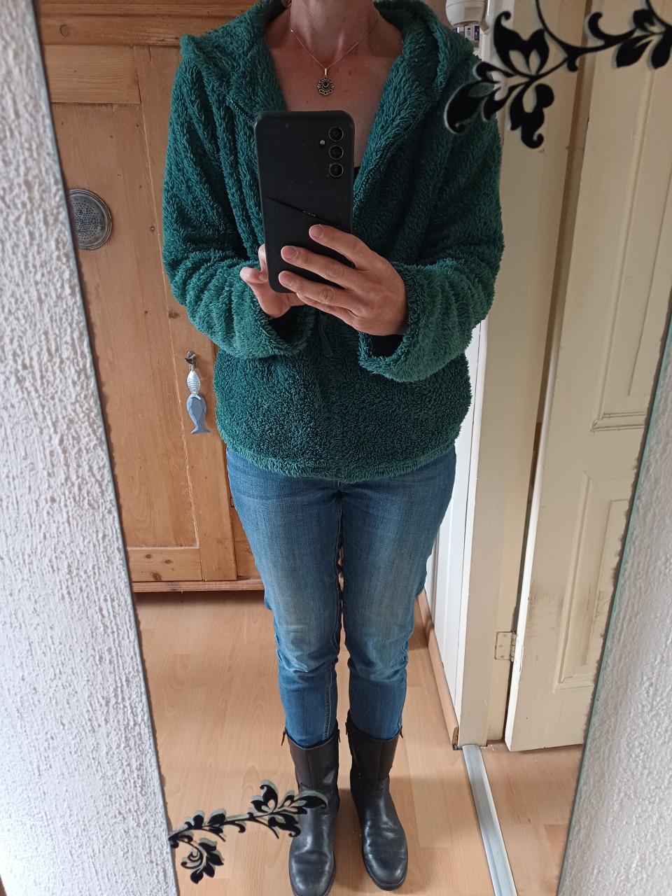 HEMA groen, fluffy vest met capuchon, maat S