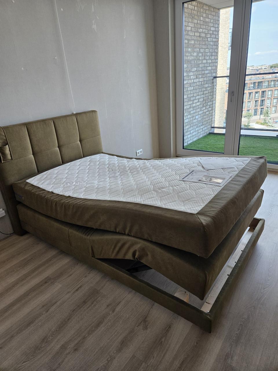 Electrische Boxspring 1m20 br