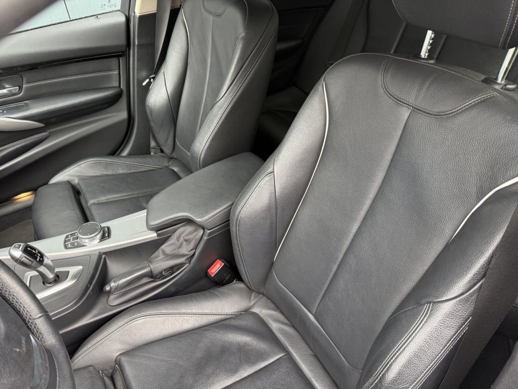 BMW 3-serie touring 318i automaat high executive sportline