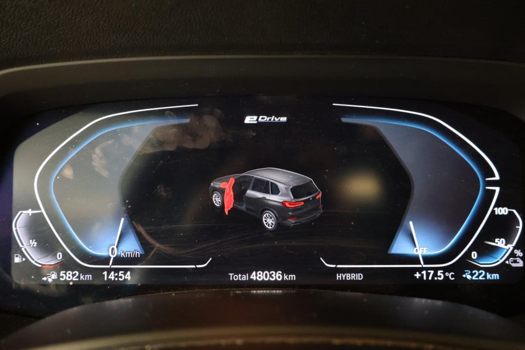BMW X5 xdrive45e high executive nl auto, memory, luchtvering, carplay & and