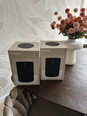 2 x Sonos era 100, geseald