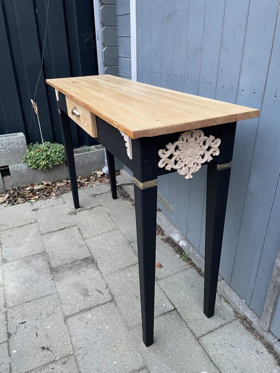 Sidetable
