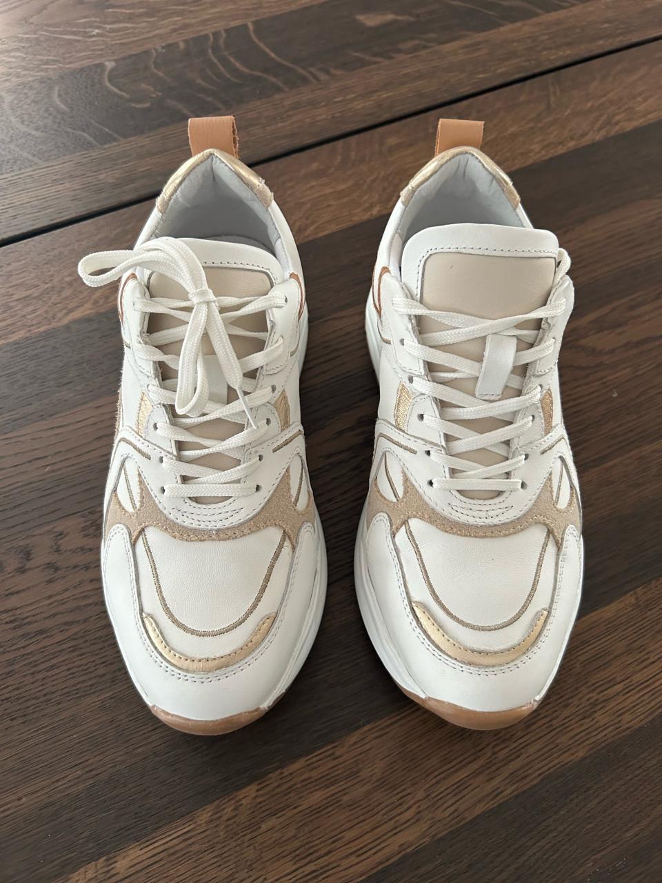 Sneakers wit 40 NIEUW!