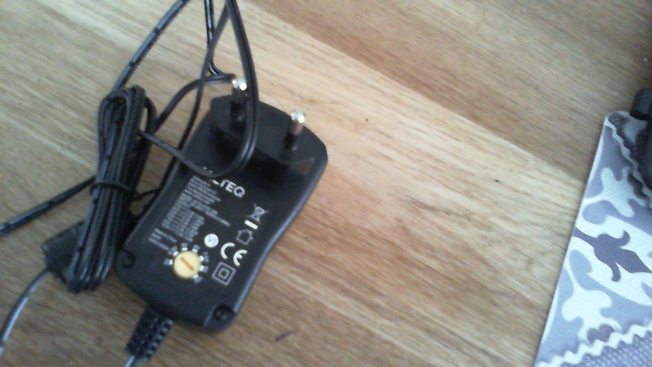 Hand marifoon met oplader 50 euro