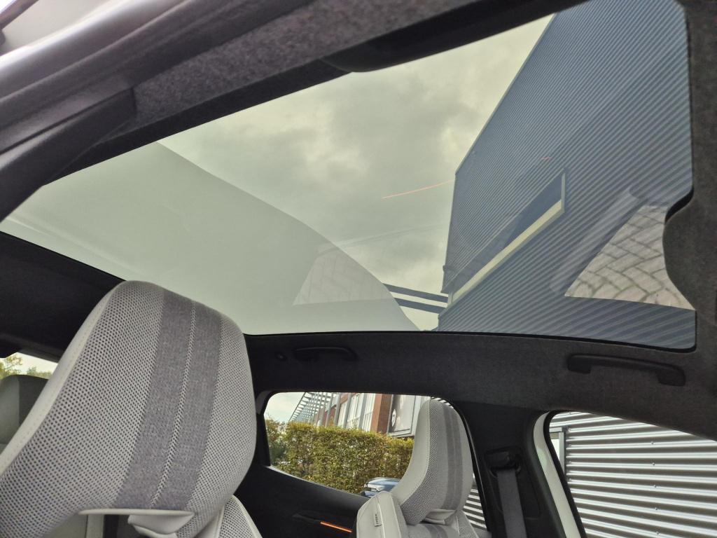 Renault Scenic e-tech ev87 long range iconic solarbay dak, harman kardon au