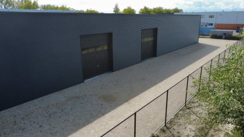 Bedrijfsunit in Middelburg met eigen buitenterrein –  huur mogelijk