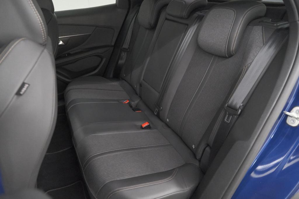 Peugeot 3008 puretech 130pk gt line avantage | trekhaak | camera | stoelver