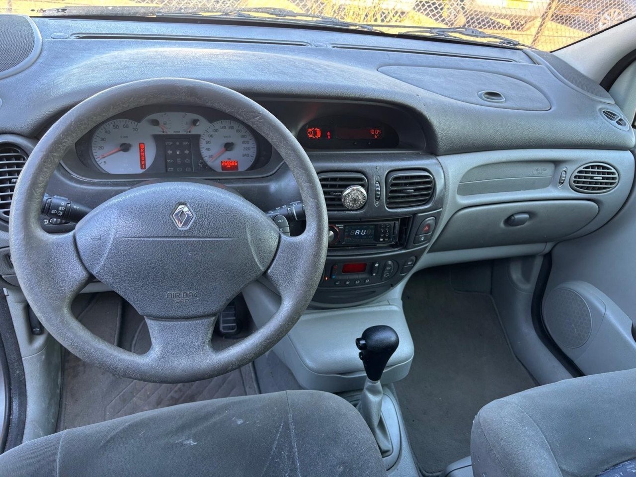 Renault Scenic 2.0-16V Expression Automaat