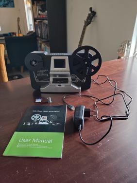 Smalfilmscanner voor het digitaliseren van 8mm en super8 (CameraNu)