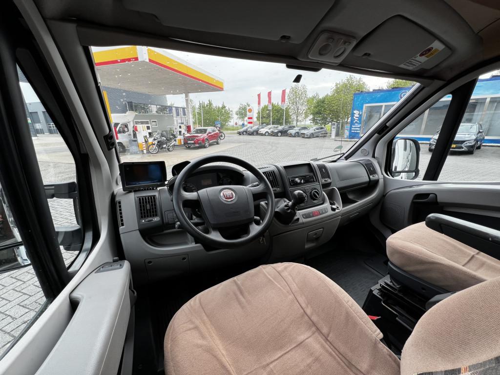 Fiat Ducato weinsberg 2.3 jtd r49 x250/2 | camera | luifel | grote garage |