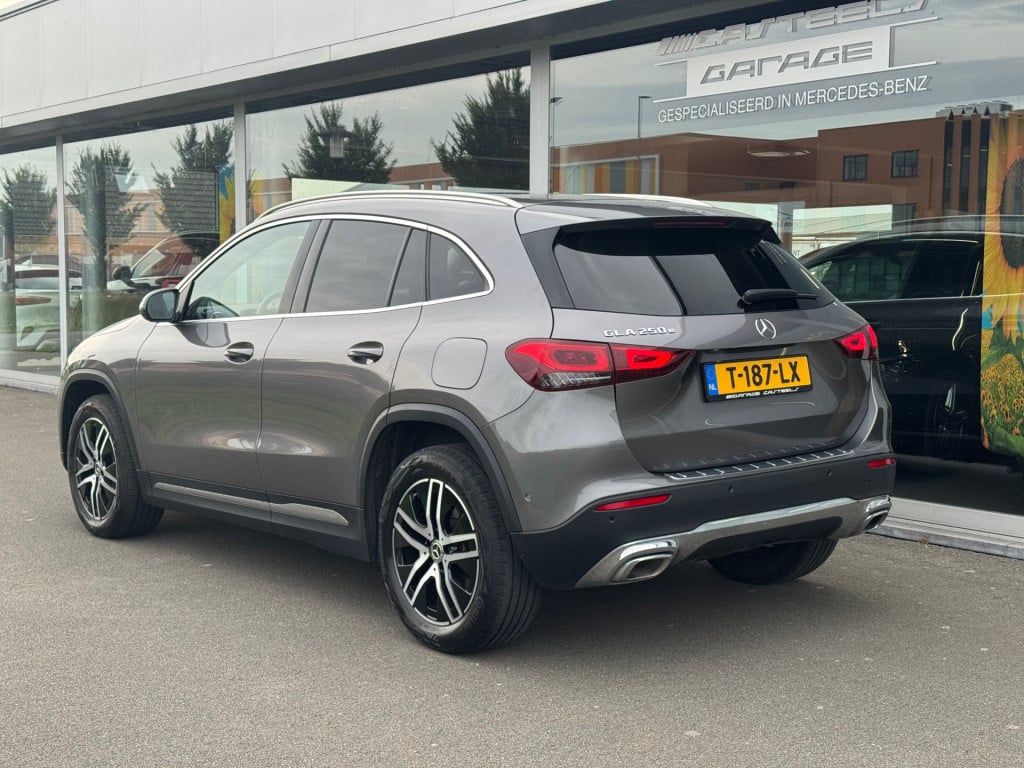 Mercedes-Benz Gla-klasse 250 e progressive business line automaat , achteru