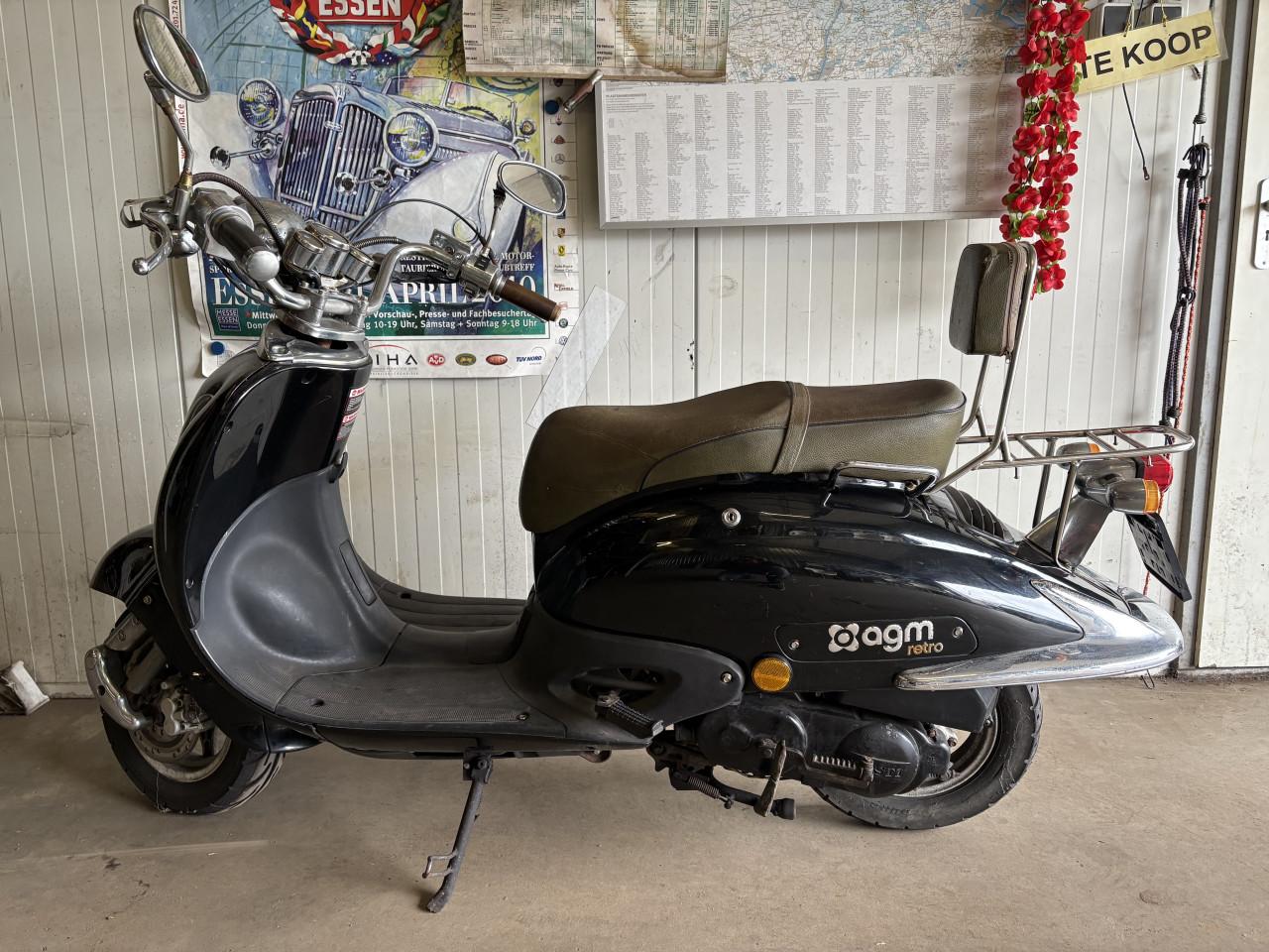 AGM retro 50cc scooter