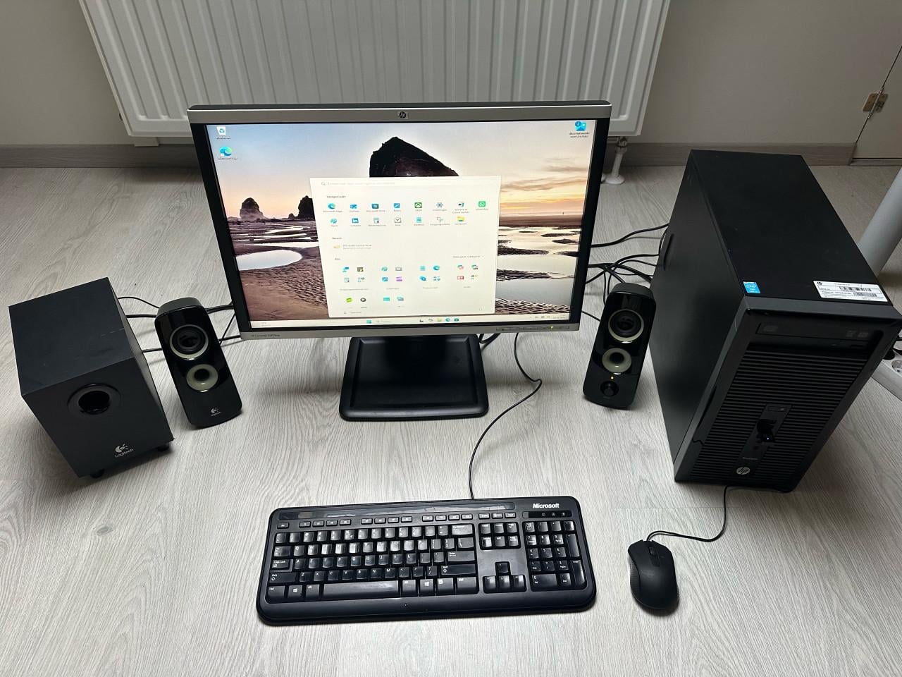Complete set HP PC / Intel Core i5 / 12GB ram / Windows 11 /