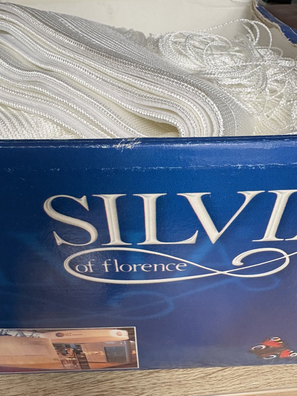 Silvia of Florence room divider