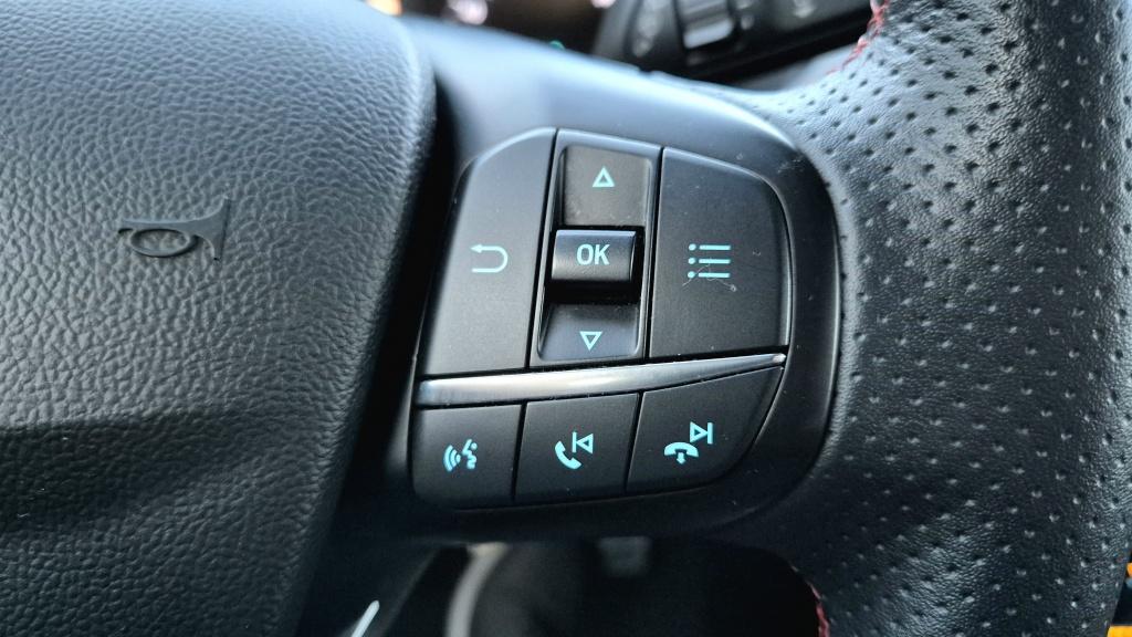 Ford Focus wagon st line x business 1.0 ecoboost hybrid | camera | lane ass