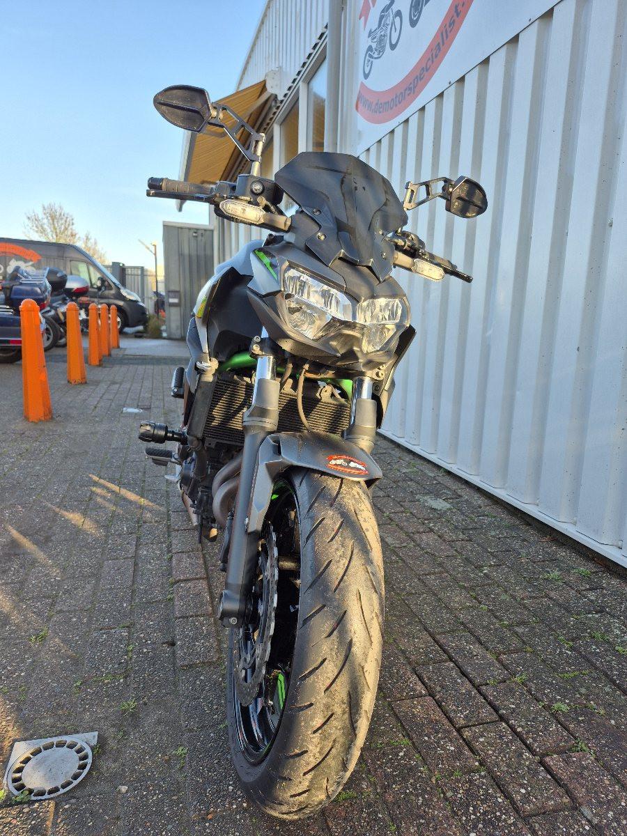 Kawasaki Z650 uit 2023, mooie naked bike