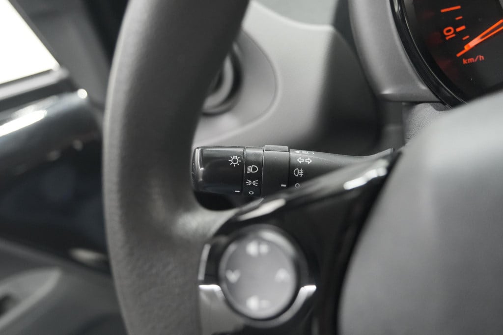 Peugeot 108 1.0 e-vti active | airco | bluetooth | elektrische ramen | 5 de