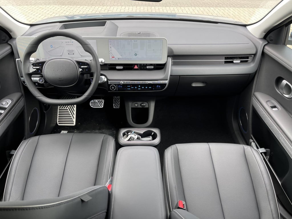 Hyundai Ioniq 5 connect+ 77.4 kwh hyundai ioniq 5 connect+ 77 kwh
