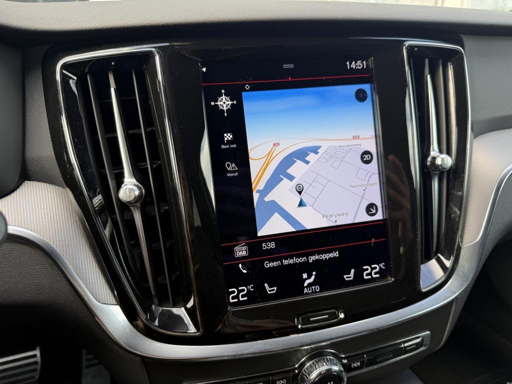 Volvo V60 t6 398pk recharge long ultra dark| pano| 360camera| head-up| awd