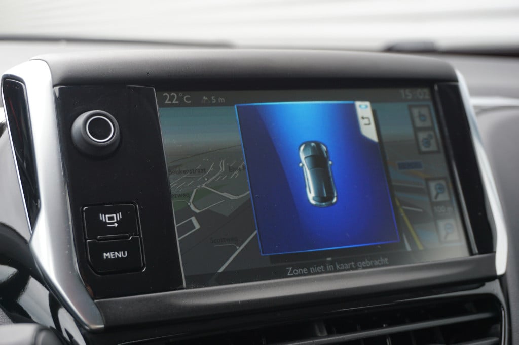 Peugeot 208 1.2 e-vti envy automaat - airco / cruise / navi / parkeers. / n