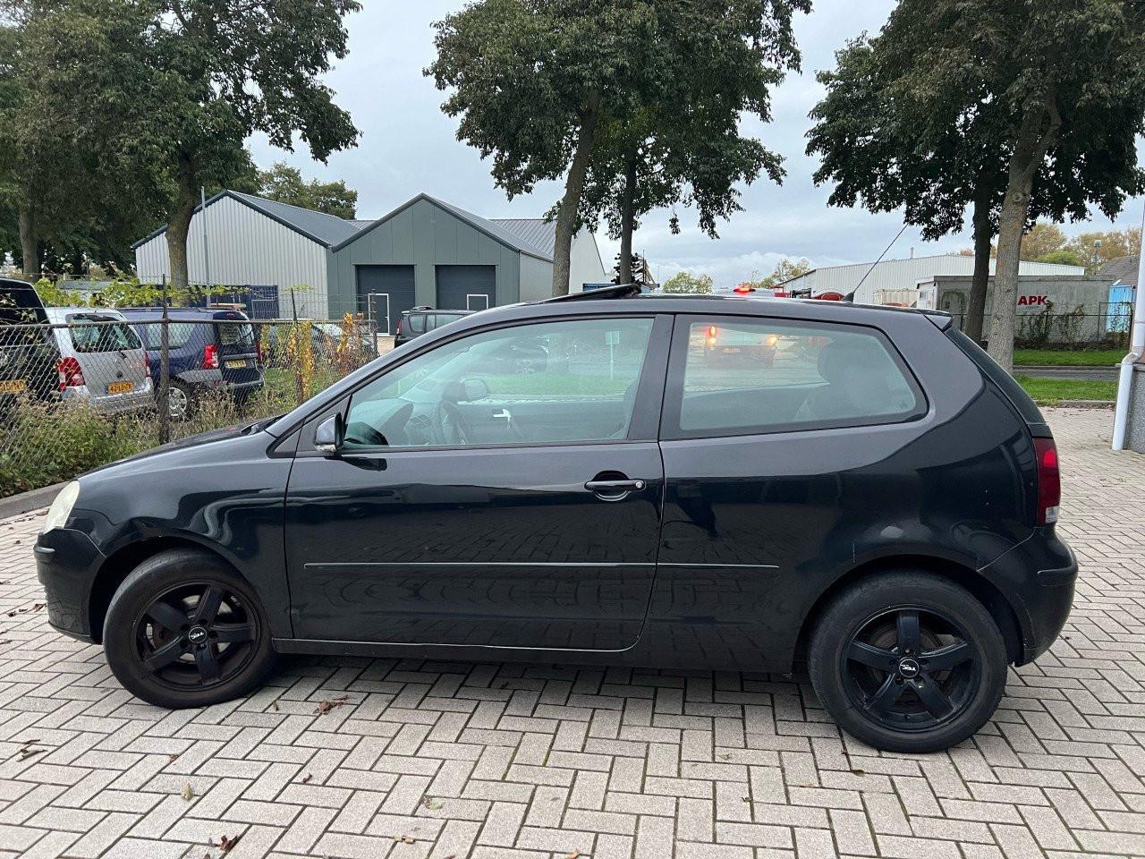Volkswagen Polo 1.4-16V Optive