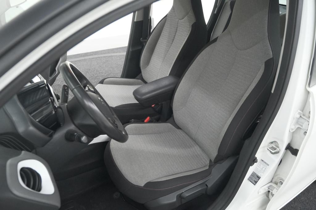 Citroen C1 1.0 vti shine | camera | airco | navigatie | 5 deurs