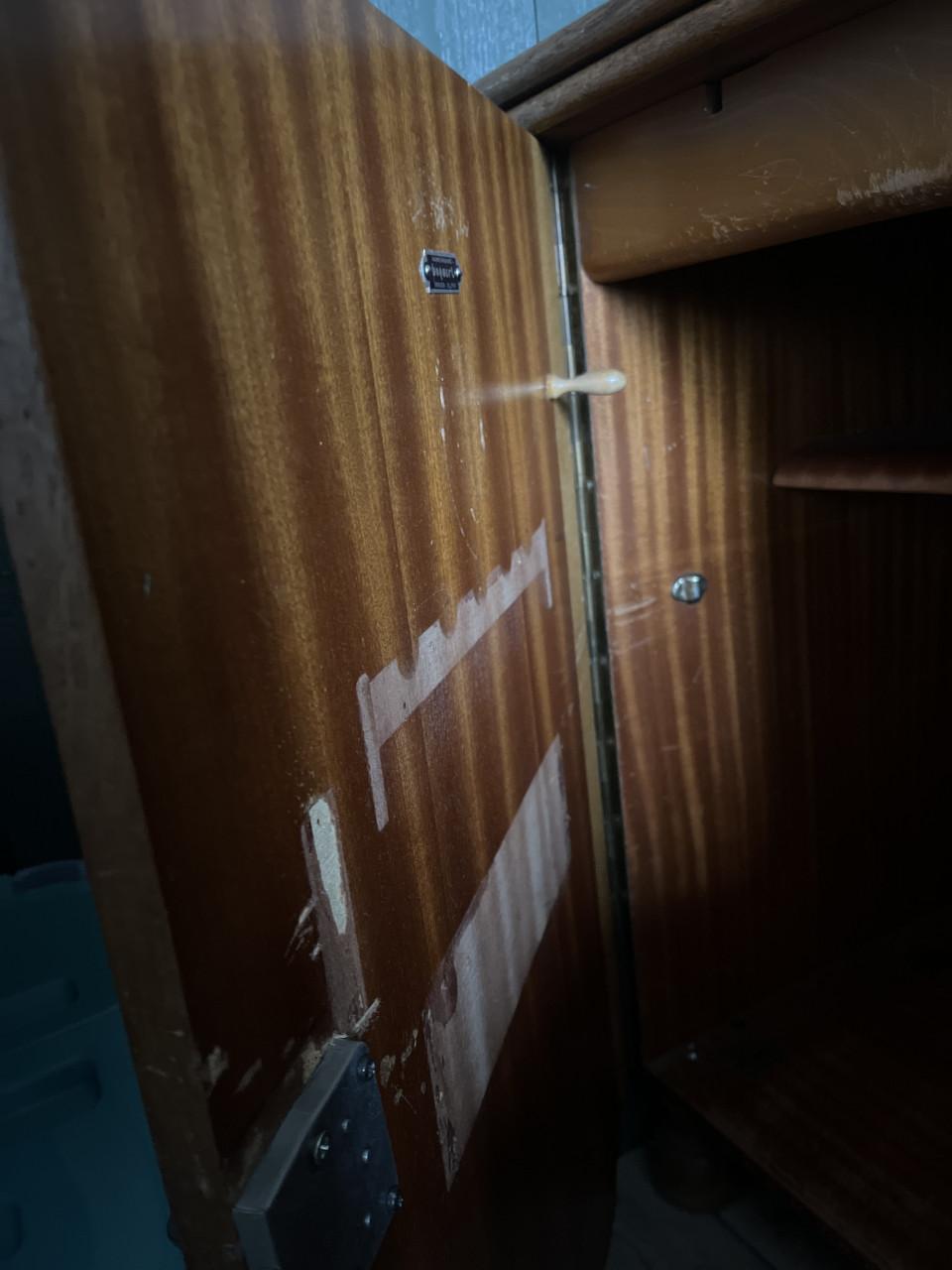 (Naaimachine) kastje