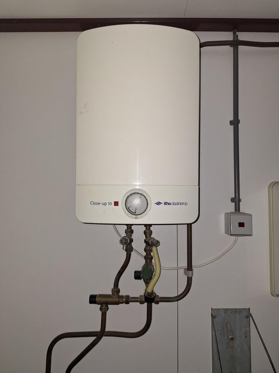 Sanitairunit geïsoleerd, bouwkeet, wcunit, schaftkeet, kantoorunit, keet