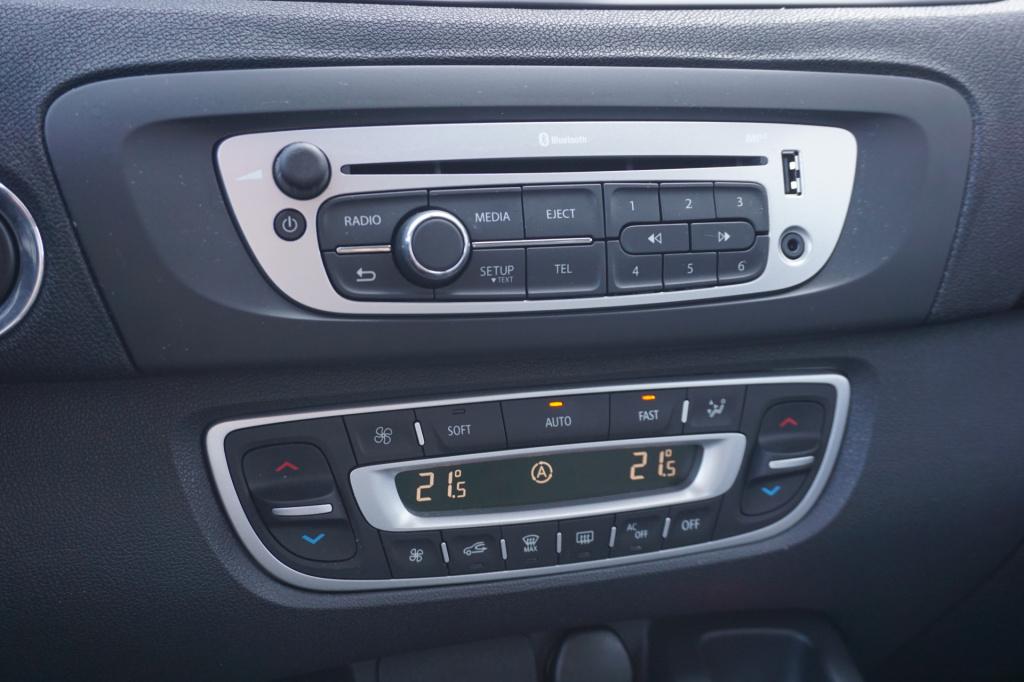 Renault Scenic 1.2 tce bose 1e eigenaar - climate / navi / cruise / parkeer