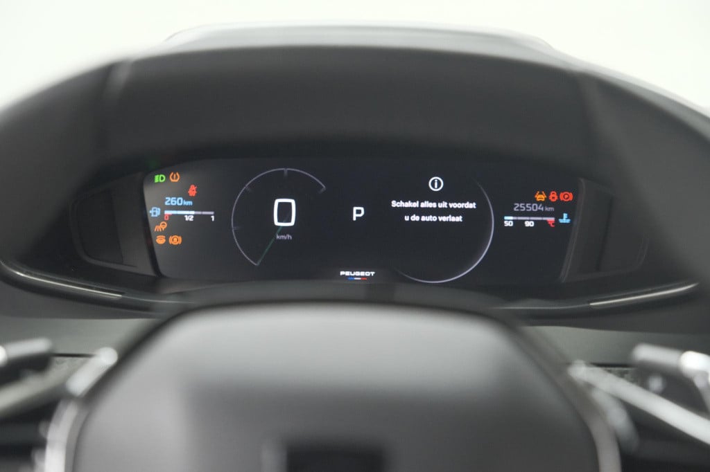 Peugeot 2008 puretech 130 eat8 allure | camera | navigatie | parkeersensore