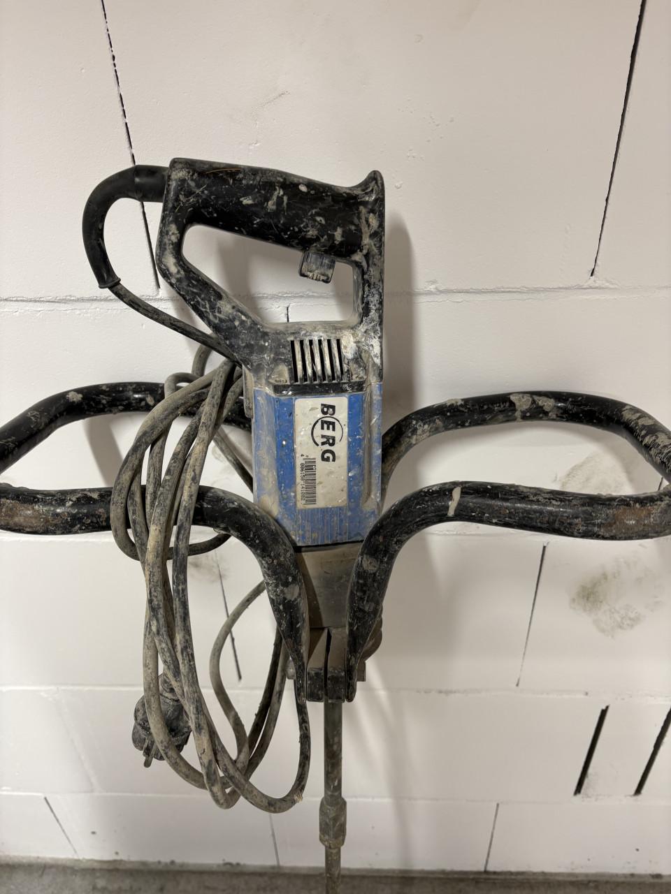 Handmixer voor lijm, verf etc. Van de Berg