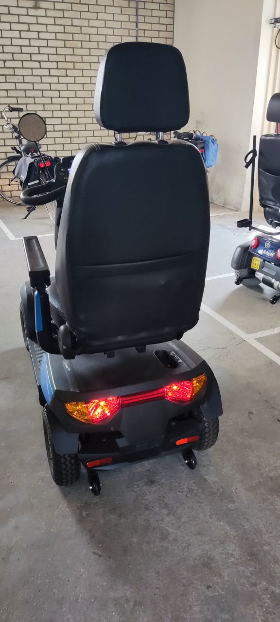 Scootmobiel Invacare Comet Pro