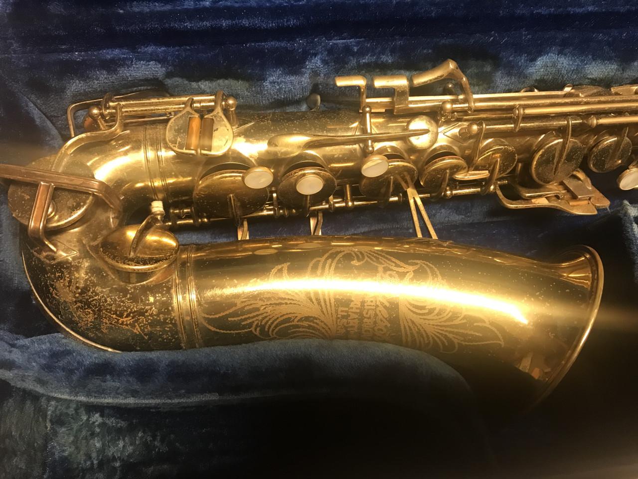 BUESCHER ARISTOCRAT altsaxofoon