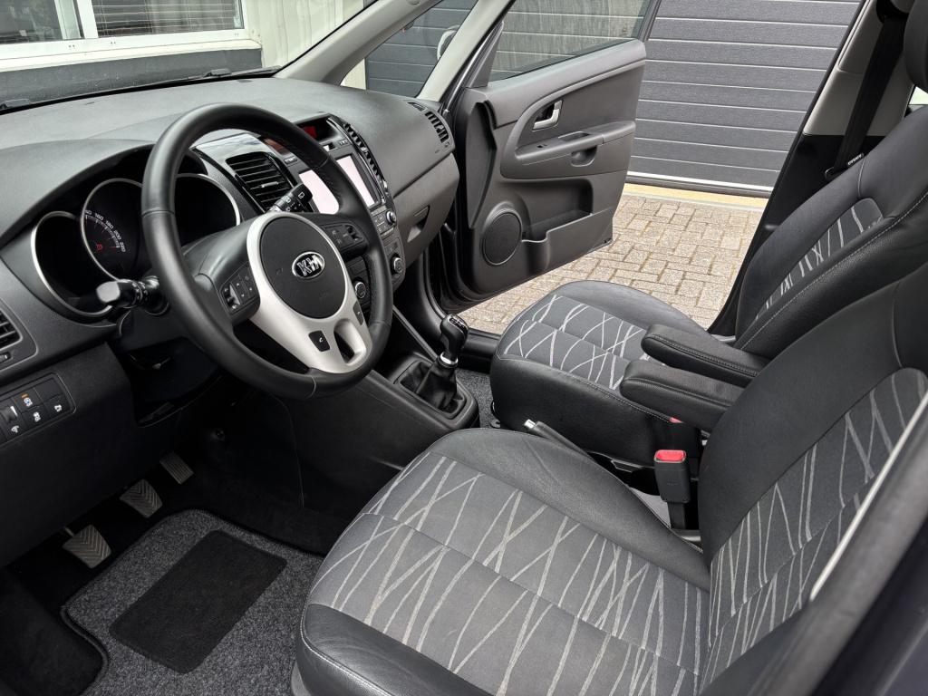 Kia Venga 1.4 cvvt dynamicplusline | navi | achteruitrijcamera | parkeersen