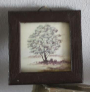 Houten lijstje met tegeltje met bomen print