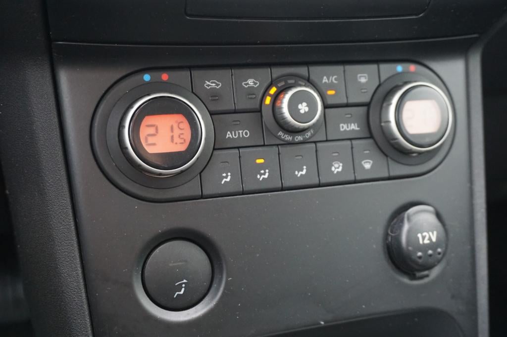 Nissan Qashqai 2.0 tekna climate / navi / cruise / camera / trekhaak / elek