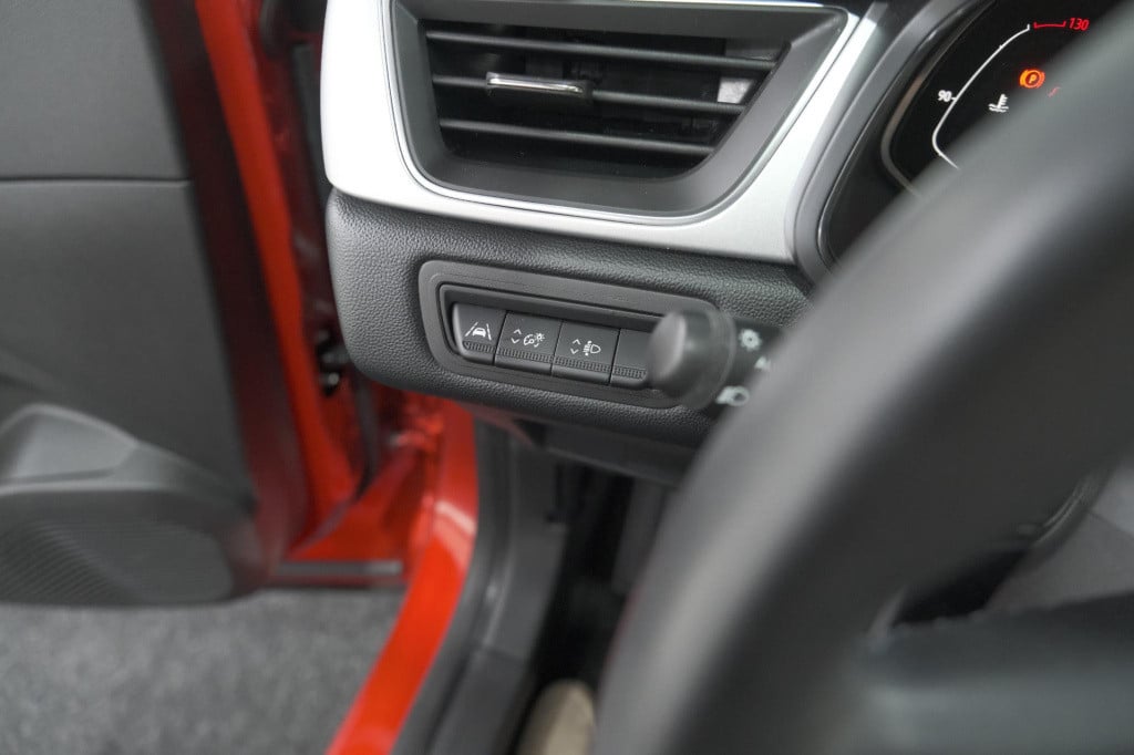 Renault Captur mild hybrid 140 edc techno | navigatie | camera | parkeersen