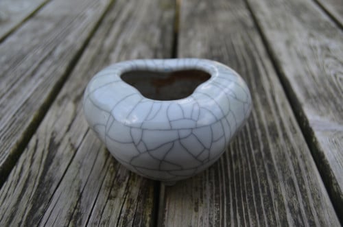 Ge-ware celadon bakje, China, 20e eeuw in goede staat.