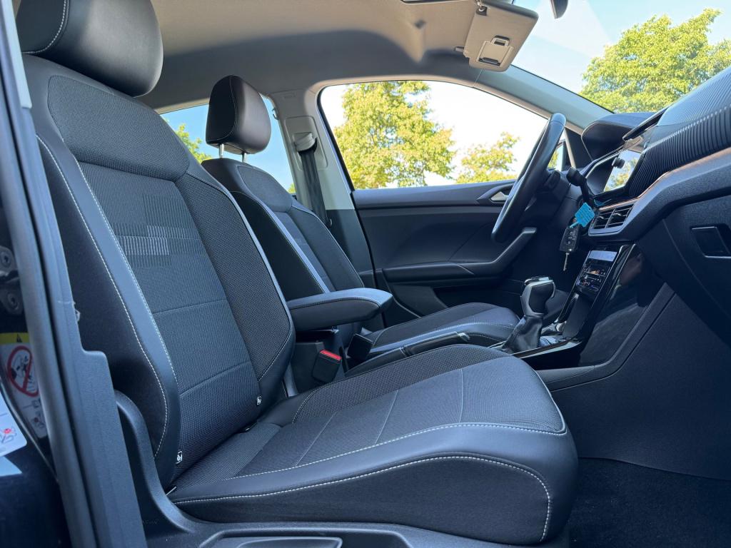 Volkswagen T-cross 1.5 tsi style * 150 pk * camera * stoelverwarming * clim