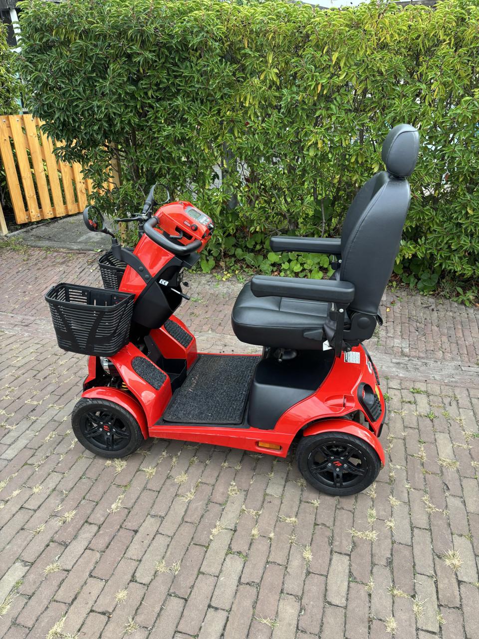 Mango Freerider F1 scootmobiel 630 KM 4wielen  snelheid
