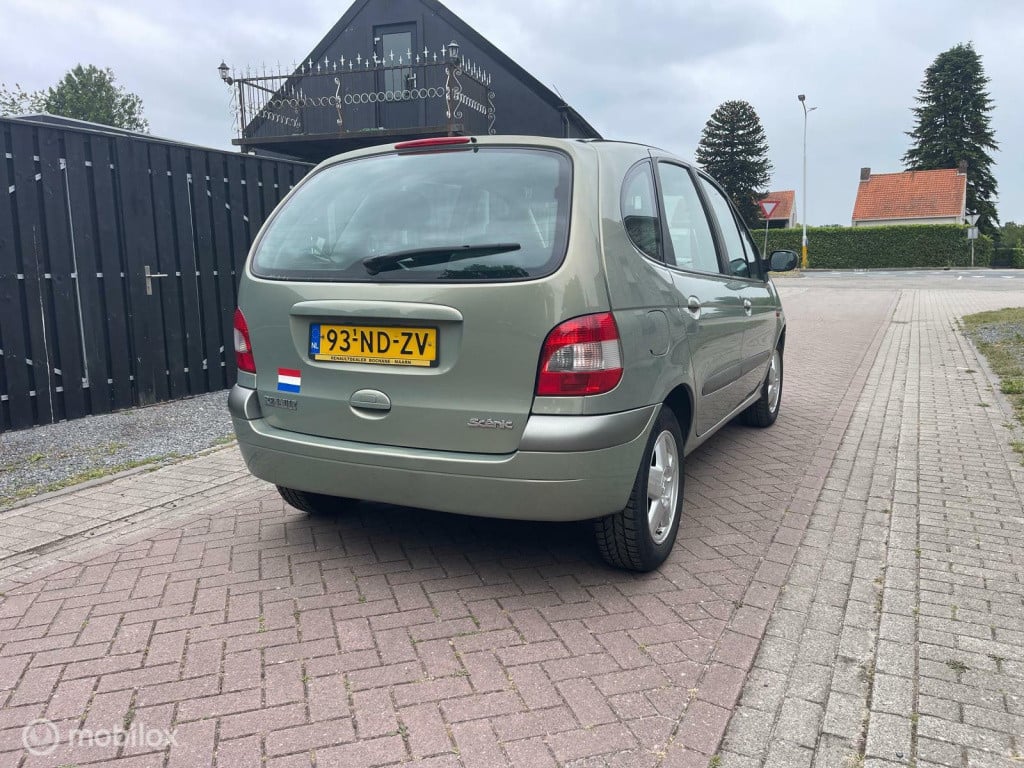 Renault Scenic 1.6-16v expression