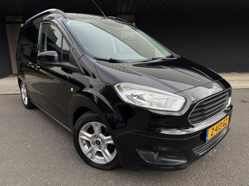 Ford Tourneo Courier 1.0 titanium