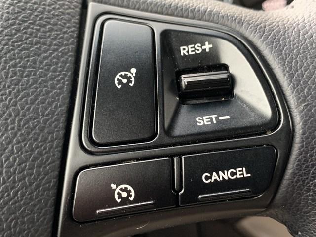 Kia Rio 1.2 cvvt navi | clima | cruise | parkeersensoren | trekhaak | nap e