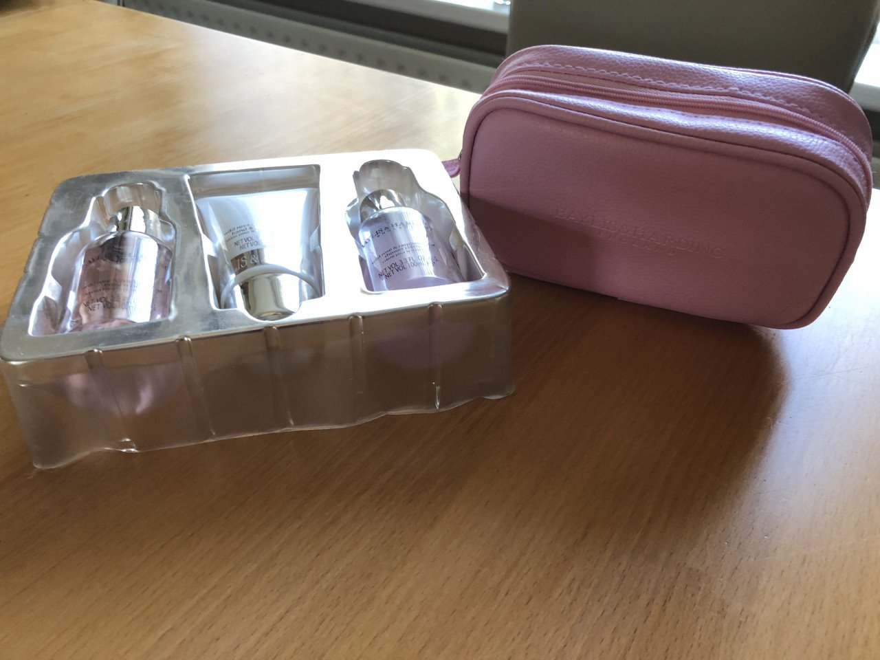 Te koop geschenkset van "Baylis & Harding".(nieuw).